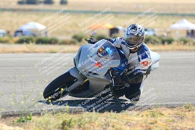 media/Oct-15-2023-TrackXperience (Sun) [[85198ff50b]]/Group 3/session 4 turn 3/